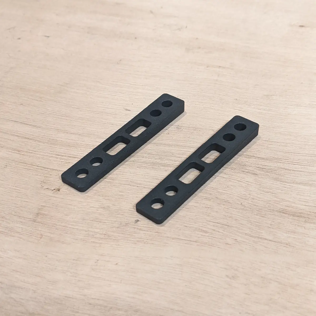 Sbdw - Angled Wedge Rail Riser (2° To 5° | Set Of 2) 1