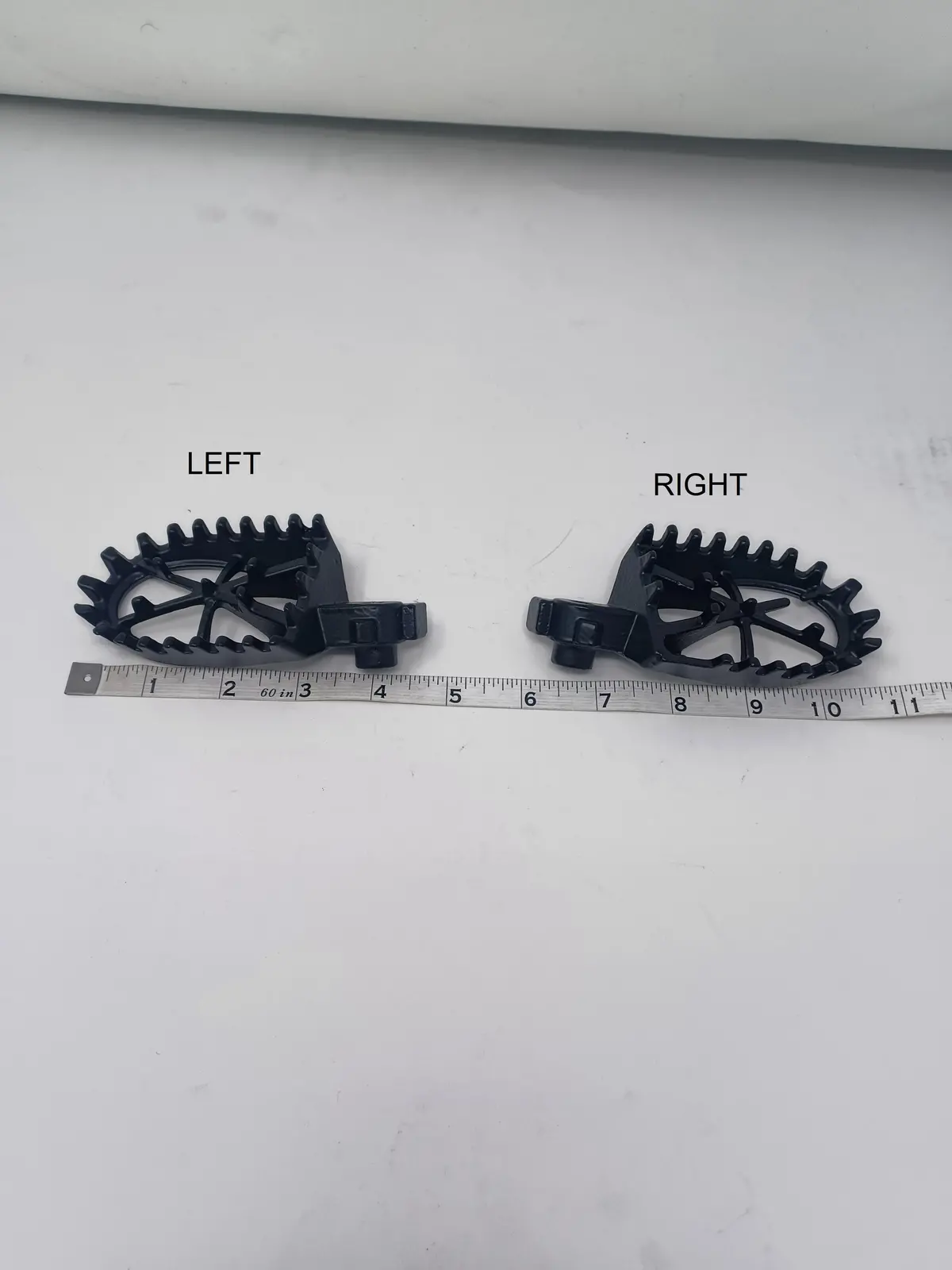 Venom Thunder 125Cc Dirt Bike | Foot Peg Set (303010003101) 1