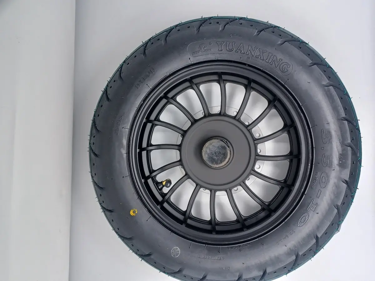 50Cc Roma Scooter Front Tire On Rim 45350-S9e1-0000 1