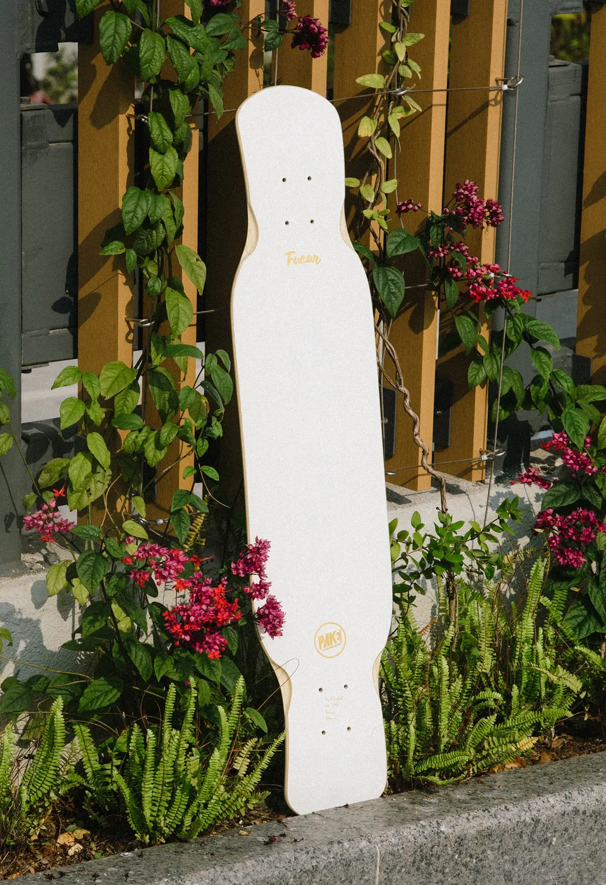 Pake - Fùcur 43.5" (White, Flex2) 1