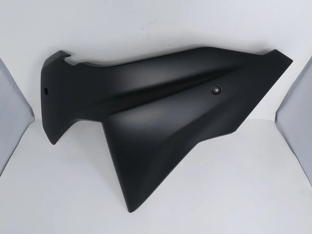 X22r Max 250Cc Motorcycle | Lower Right Guard Trim (H6-70062) 1