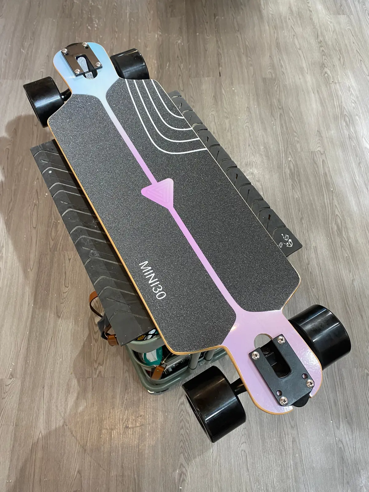 Nothing But Free - Ldp Mini Complete 29.5" (Iridescence) 1