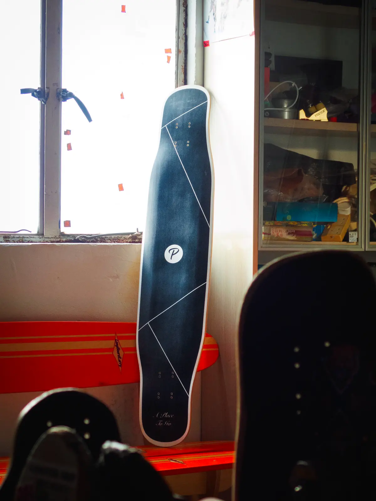 Travelol - Place Carbon 46” 1
