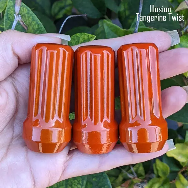 Set of 32 premium 14×1.5mm 7-spline lug nuts, each 2 inches tall, featuring durable powder-coated finish and including two custom-fit key sockets for secure, hassle-free installation. - Image 24