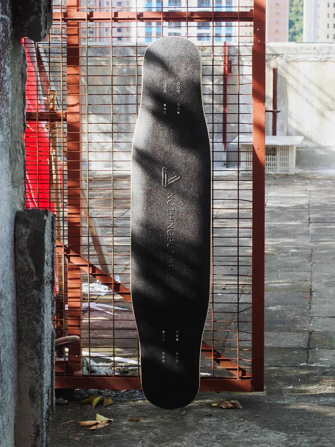 Nothing But Free - Freestyle Deck(Black) 43.5" 1