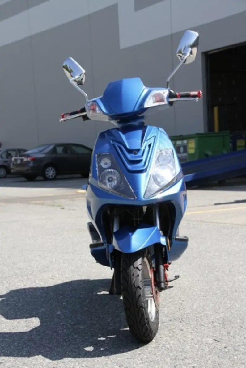 Taotao ATE803 500W 60V Street-Legal Electric Moped Scooter - Image 3