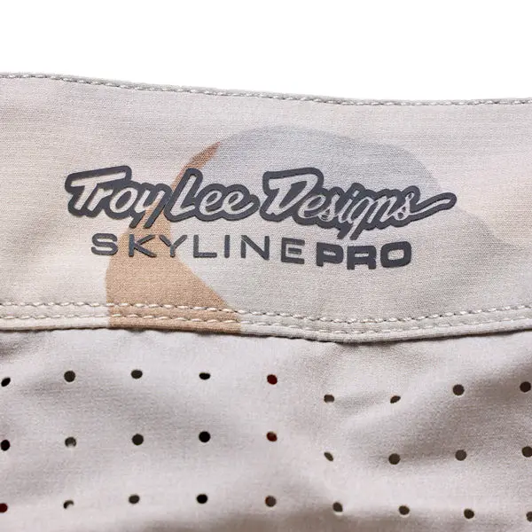 Troy Lee Designs - Skyline Pro Flow Camo Shorts W/ Bn3th Liner (Mtb) 13