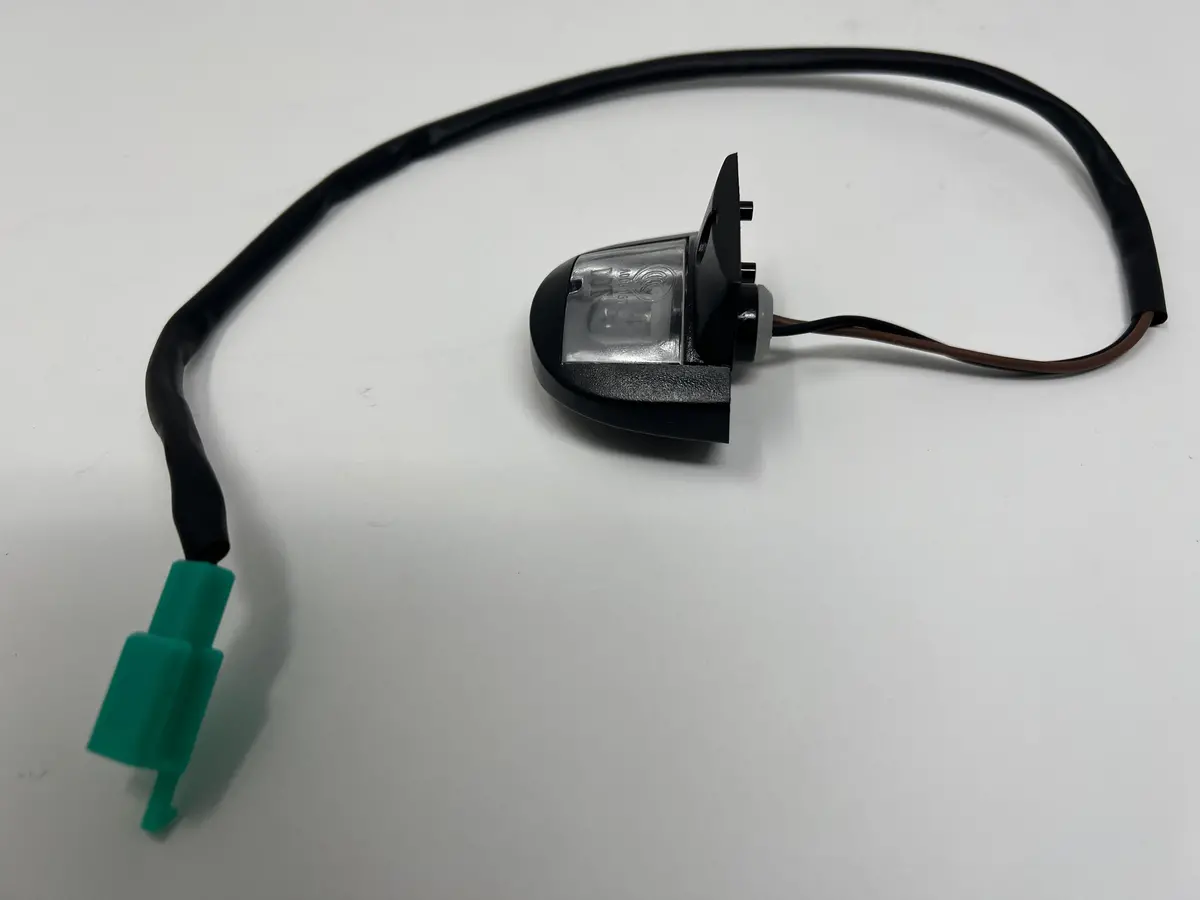 X22r Max 250Cc Motorcycle | License Plate Light (H6-70091) 1