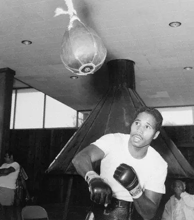 Ismael Laguna Boxing Career Set 1