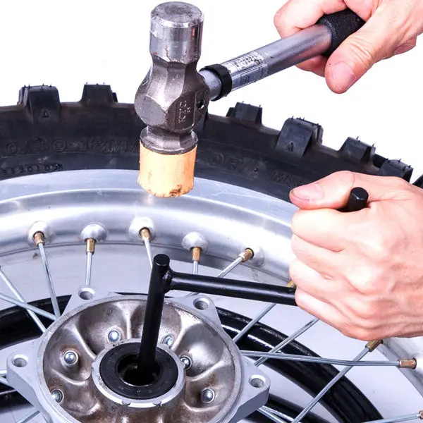 Unit - Wheel Bearing Hand Remover 1