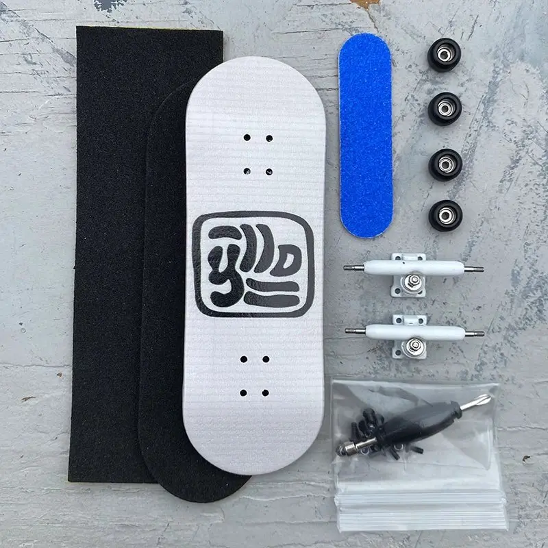 Yllo "Square" Yllo Complete Fingerboard 1