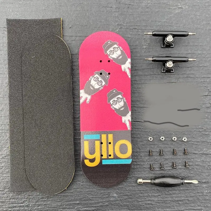 Yllo "Whytmyk" Colab Yllo Complete Fingerboard 1